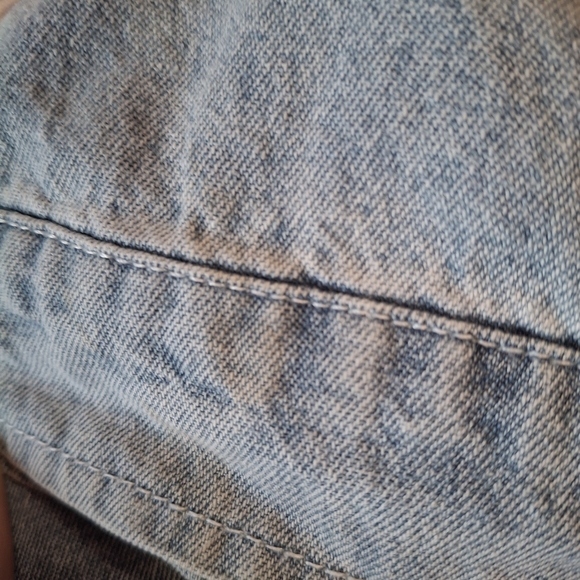 Vintage Style Denim Button Down Shirt - Picture 4 of 5